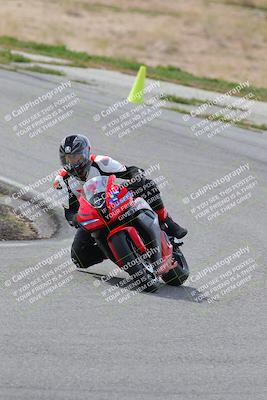 media/Mar-05-2023-TrackXperience (Sun) [[a95d40e56a]]/Group 2/session 2 turn 4/